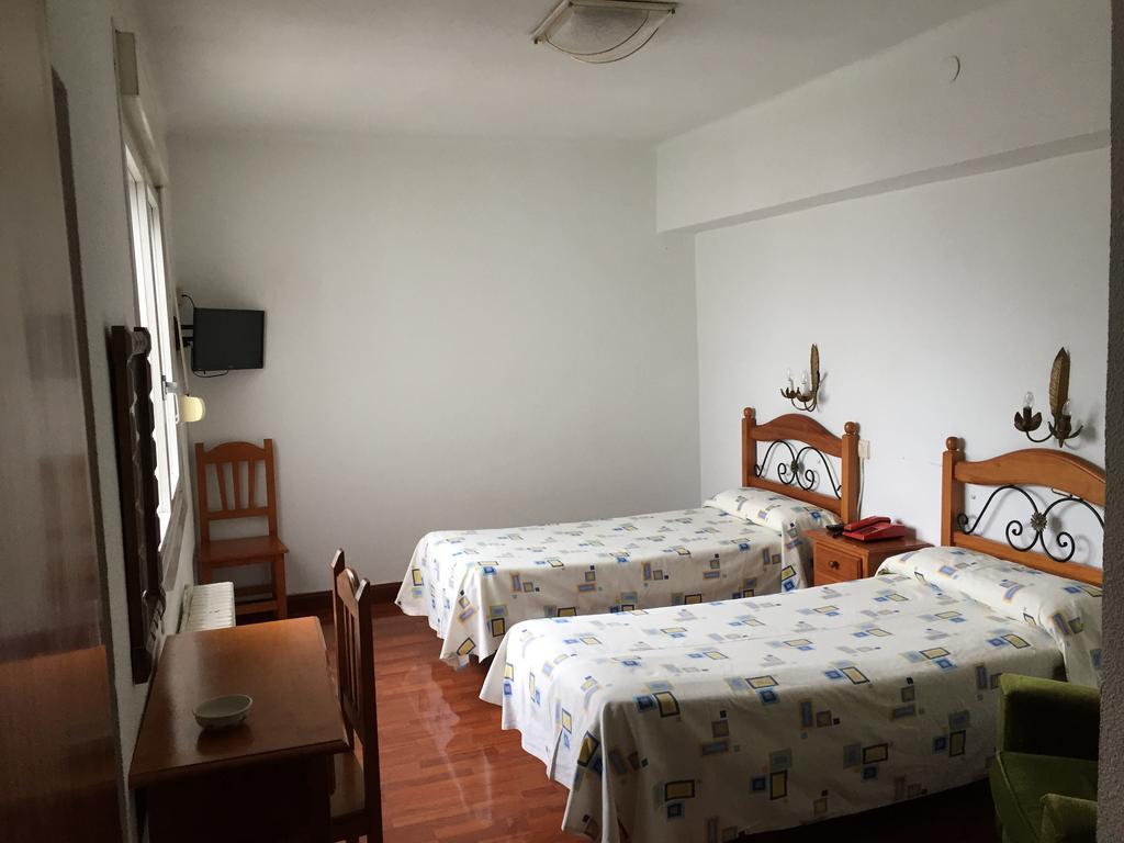 Hostal Pancorbo Exterior foto